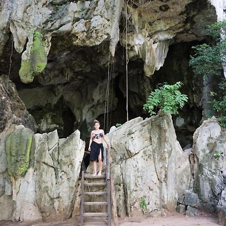 Josefina'S Tourist Inn Бусуанґа Екстер'єр фото