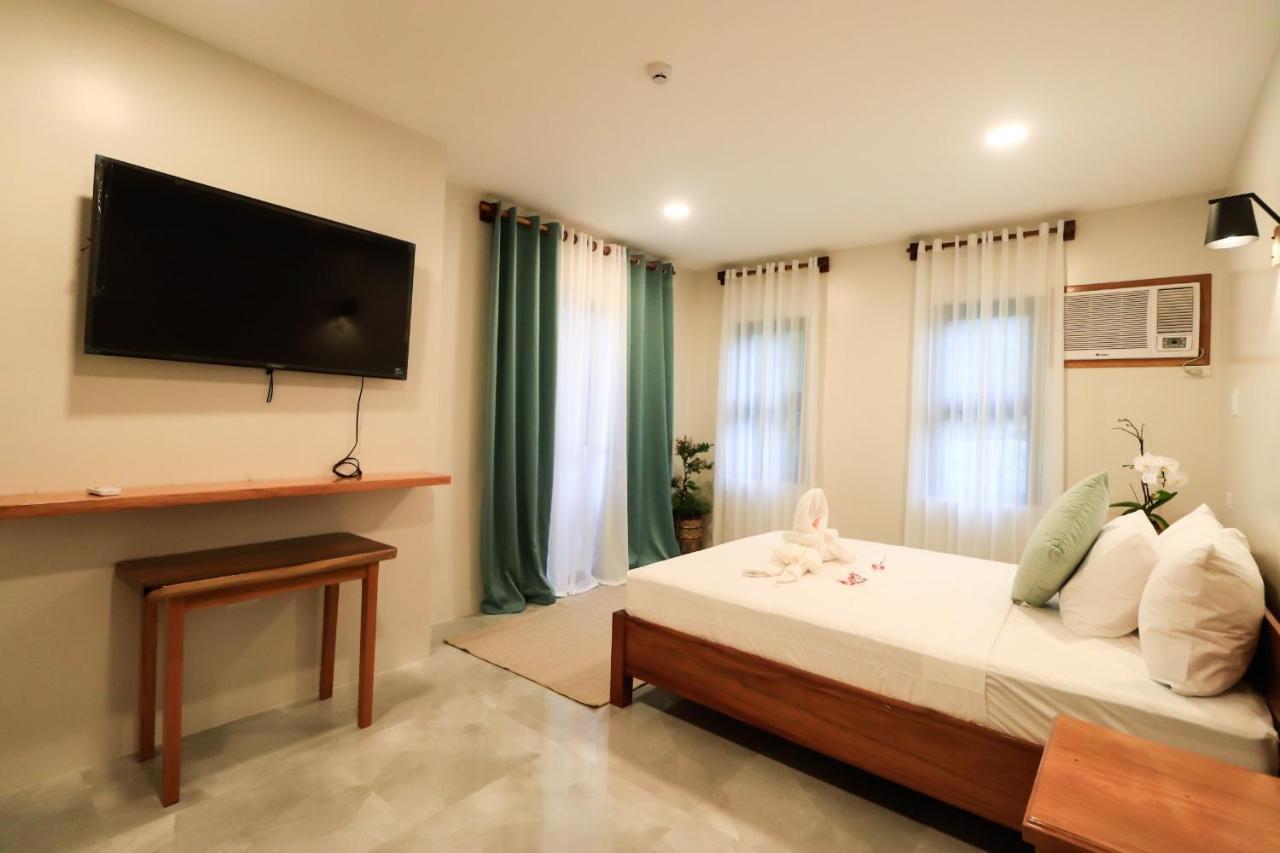 Josefina'S Tourist Inn Бусуанґа Екстер'єр фото
