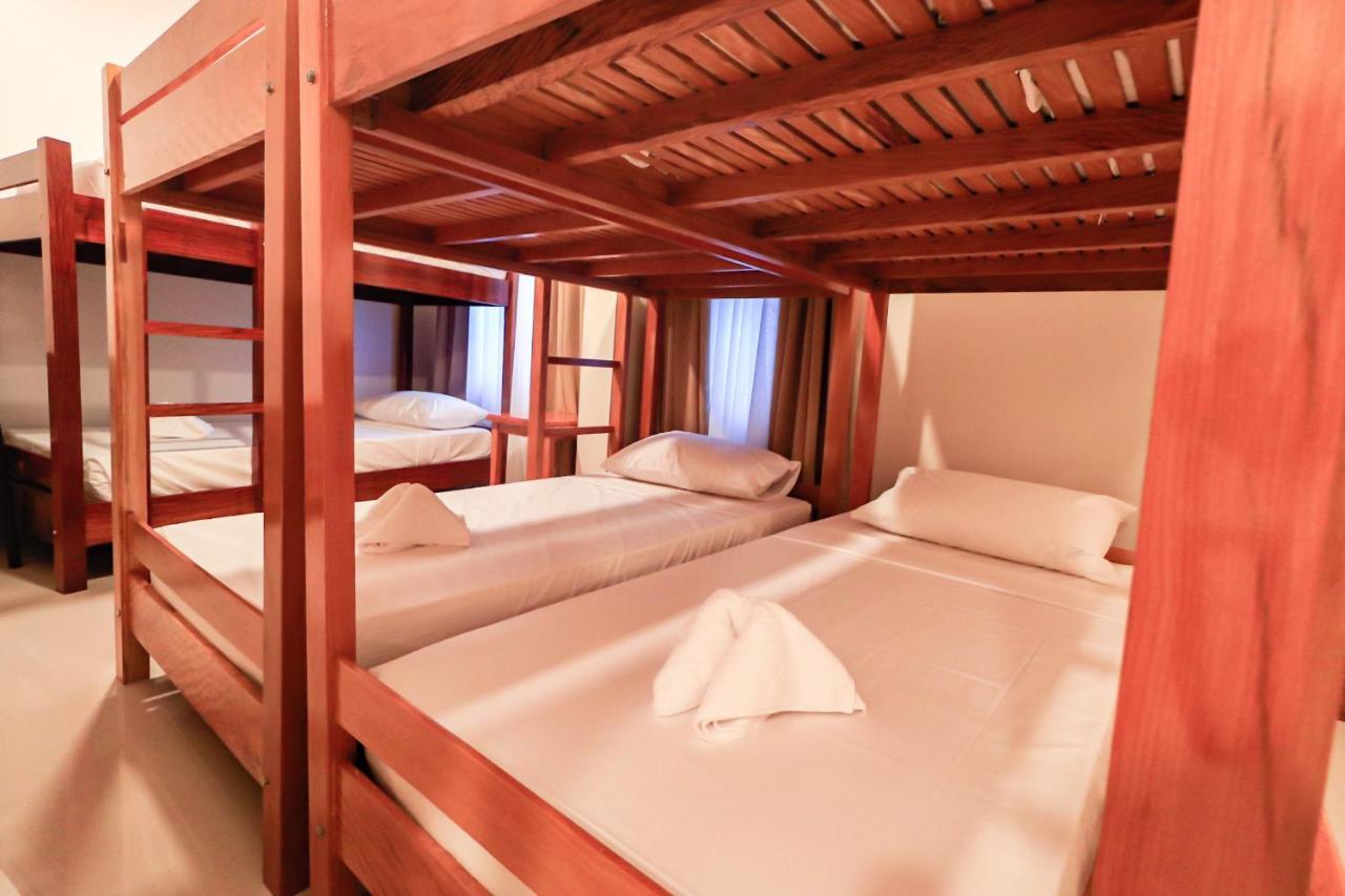 Josefina'S Tourist Inn Бусуанґа Екстер'єр фото